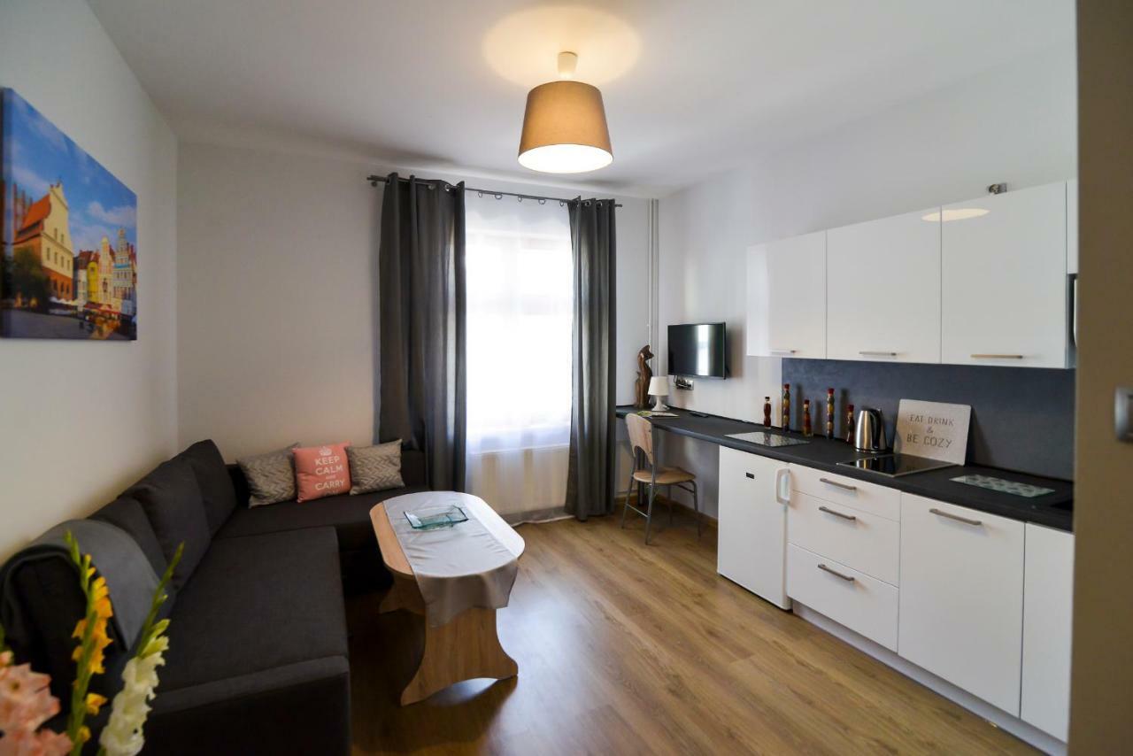 Old Town Apartment *